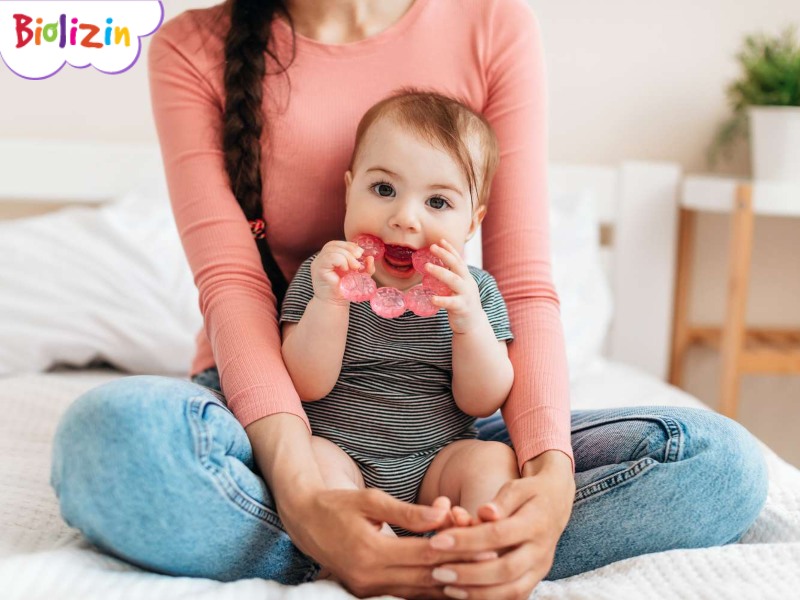 trẻ mọc răng có bị tiêu chảy không