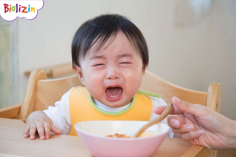 trẻ mọc răng và biếng ăn 1