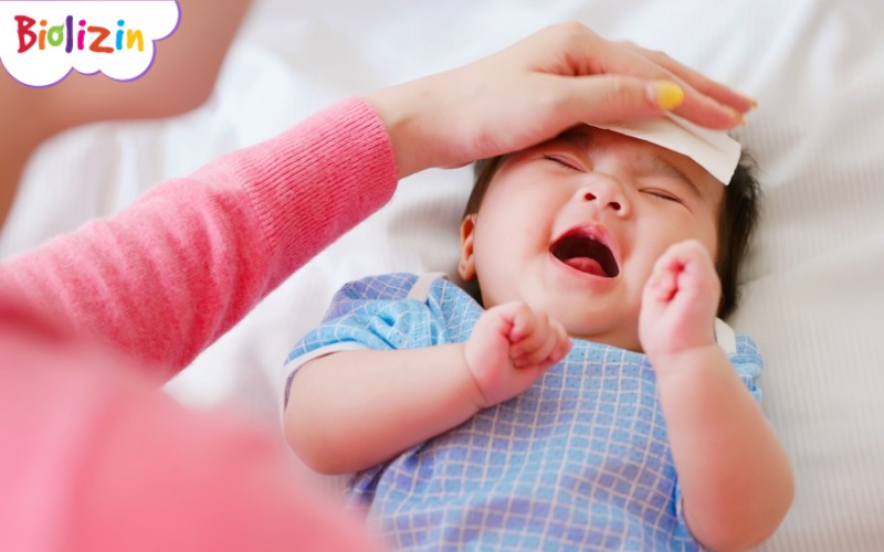 trẻ biếng bú sau tiêm 22