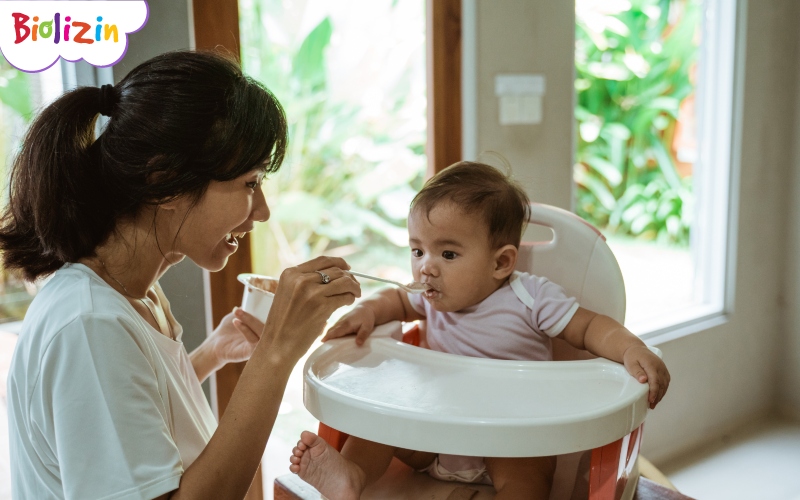 trẻ tiêu chảy có uống sữa chua được không 4