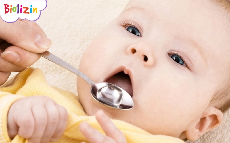 Bé đang bú mẹ bị tiêu chảy phải làm sao 33