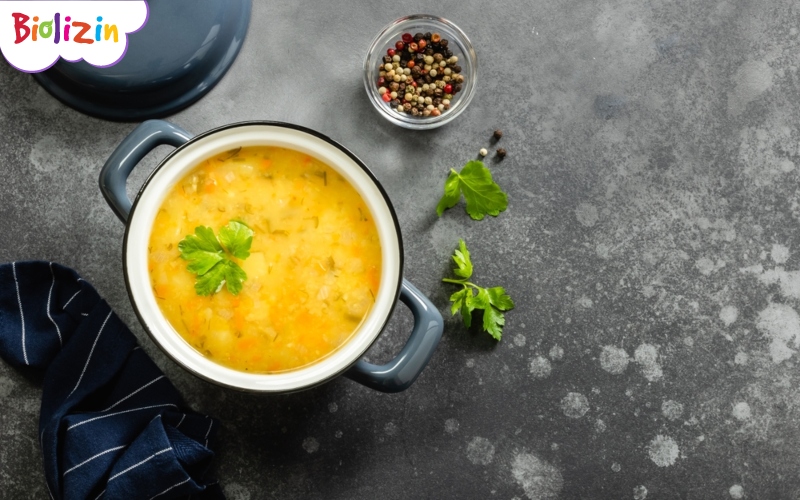 trẻ mọc răng biếng ăn 33