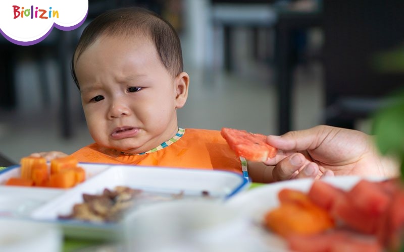 bé biếng ăn bỏ đói 111