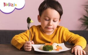 Trẻ 5 - 8 tuổi biếng ăn thumb