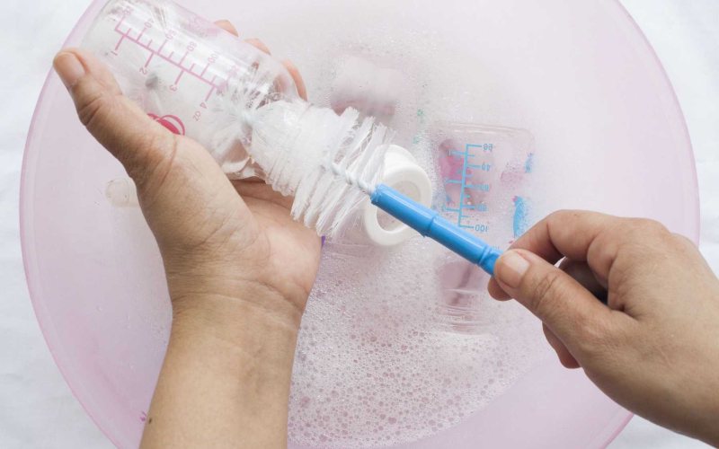 trẻ sơ sinh bị tiêu chảy 222